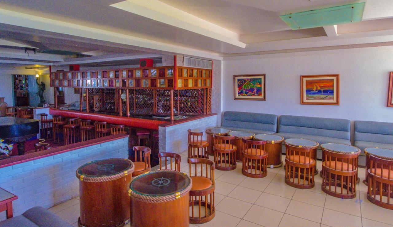 Baia Cabralia Hotel サンタ・クルース・カブラーリア エクステリア 写真